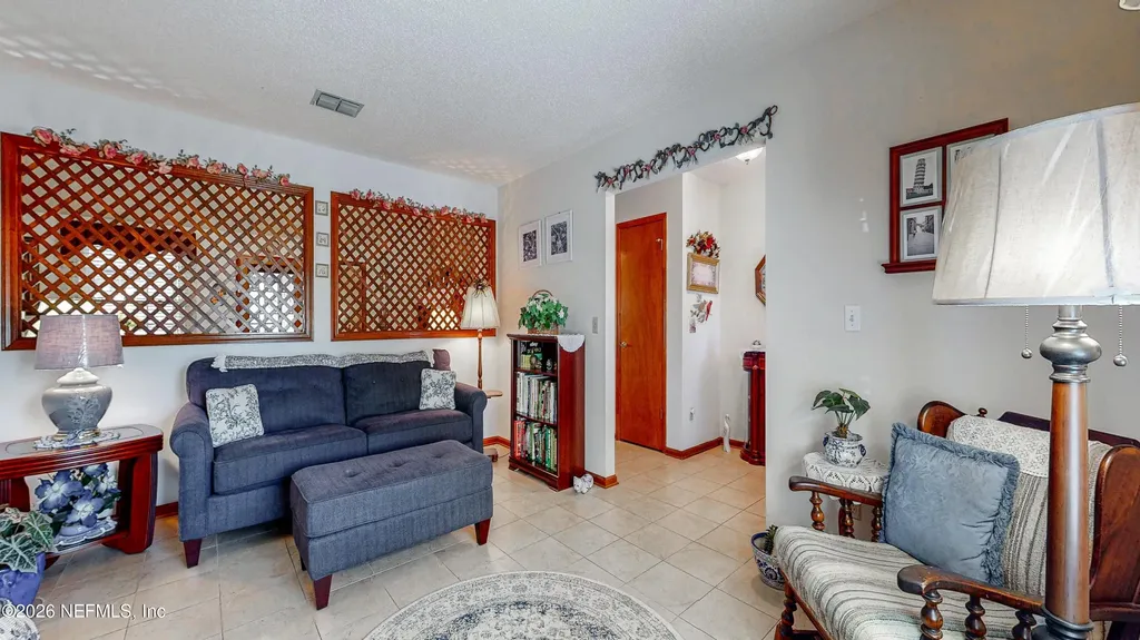 3305 Appleshaw Court Jacksonville FL 32225