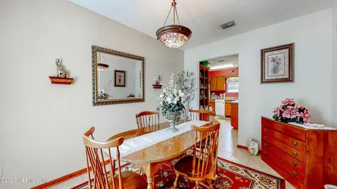 3305 Appleshaw Court Jacksonville FL 32225