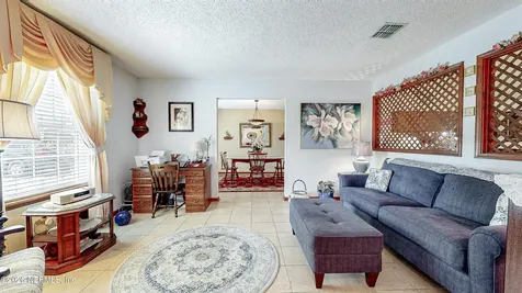 3305 Appleshaw Court Jacksonville FL 32225