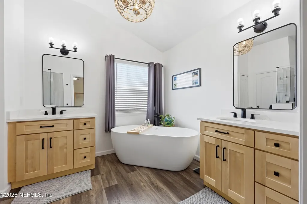 220 W Silverthorn Lane Ponte Vedra FL 32081