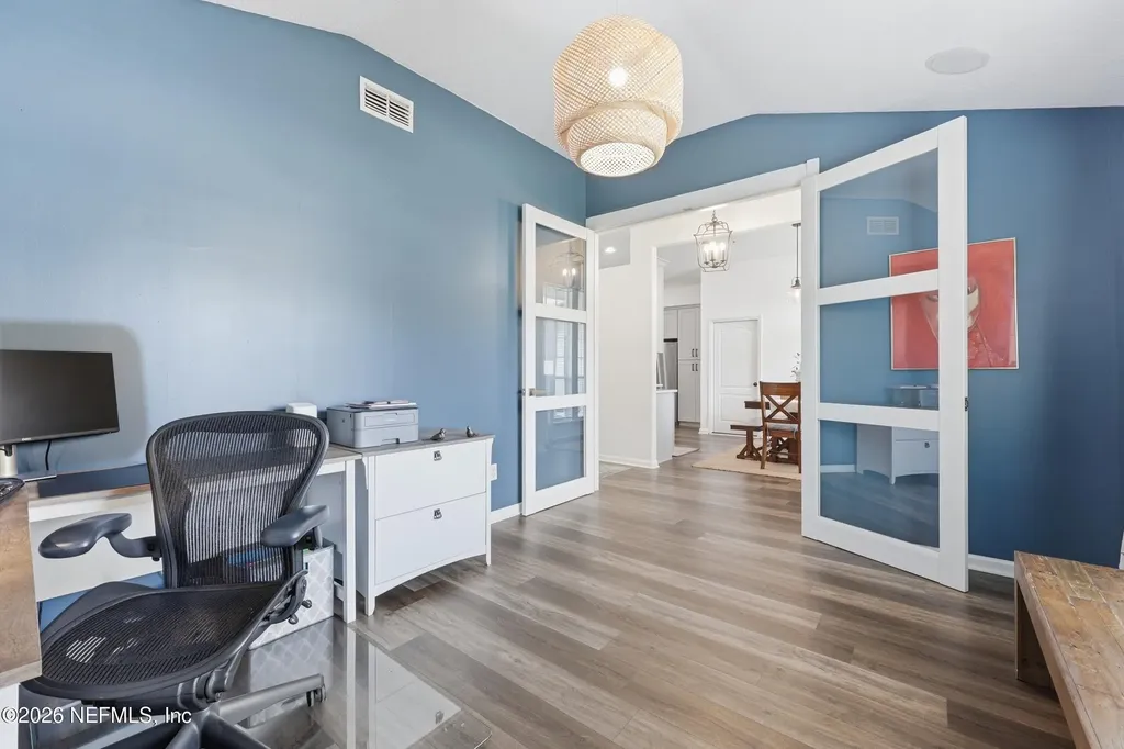 220 W Silverthorn Lane Ponte Vedra FL 32081