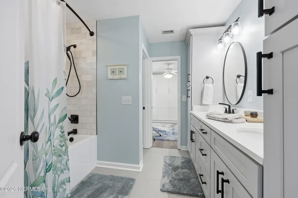 220 W Silverthorn Lane Ponte Vedra FL 32081
