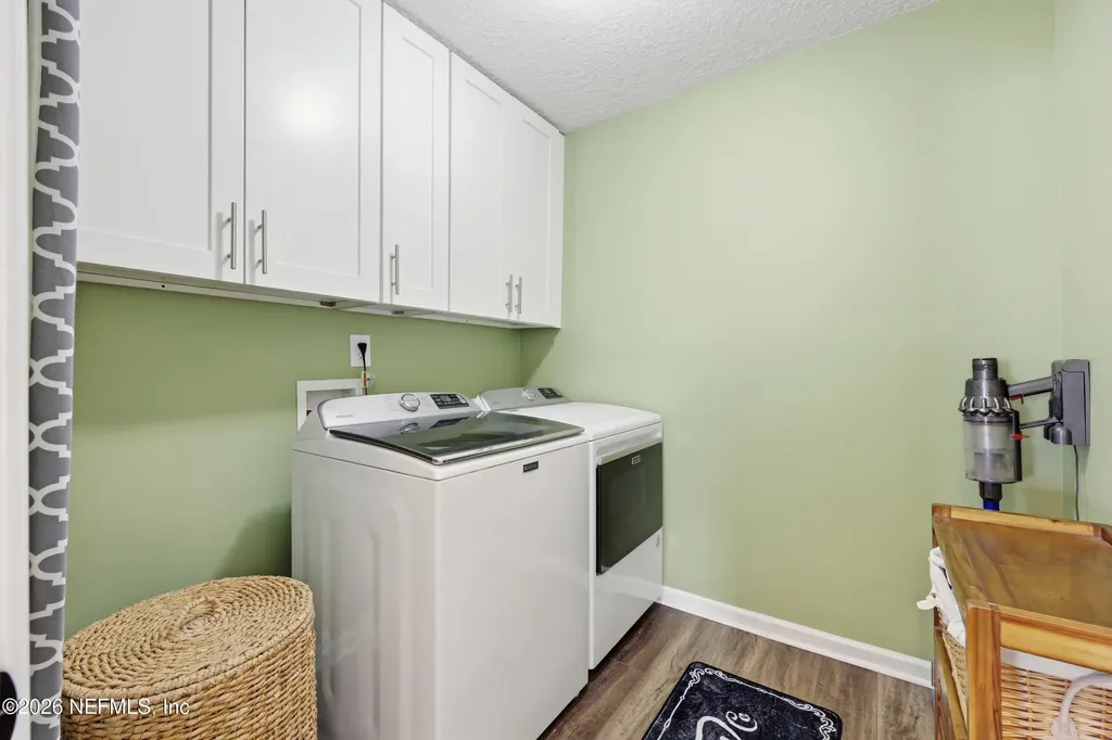 220 W Silverthorn Lane Ponte Vedra FL 32081