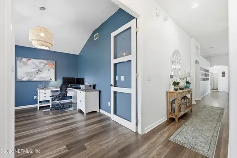 220 W Silverthorn Lane Ponte Vedra FL 32081