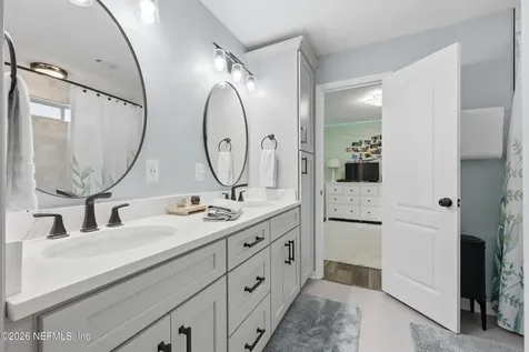 220 W Silverthorn Lane Ponte Vedra FL 32081