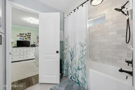 220 W Silverthorn Lane Ponte Vedra FL 32081
