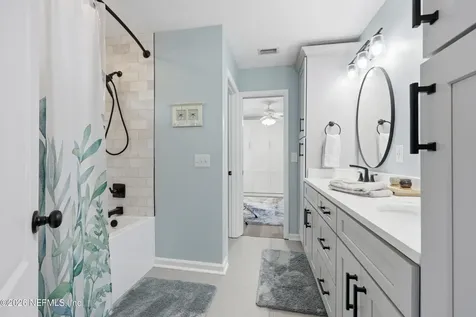 220 W Silverthorn Lane Ponte Vedra FL 32081