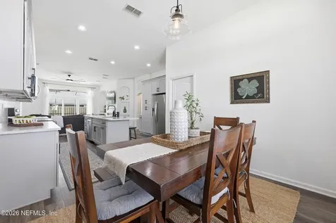 220 W Silverthorn Lane Ponte Vedra FL 32081