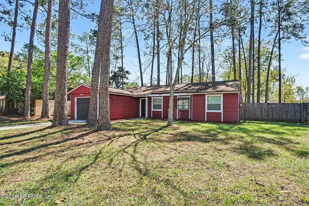 2709 Pinewood Boulevard N Middleburg FL 32068