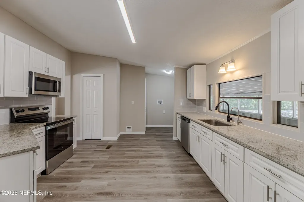 7942 Mulhall Drive Jacksonville FL 32216