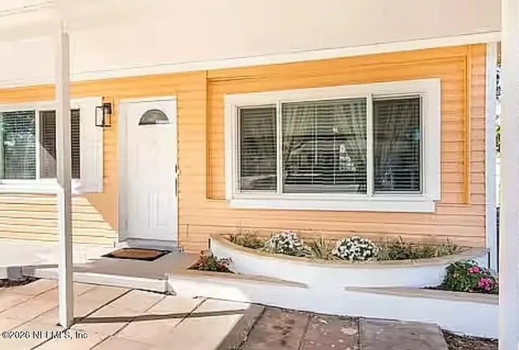 3909 W Tyson Avenue Tampa FL 33611