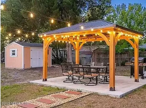 3909 W Tyson Avenue Tampa FL 33611