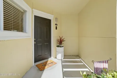 1800 The Greens Way Jacksonville Beach FL 32250