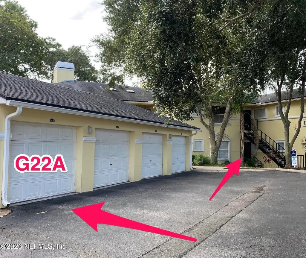 1800 The Greens Way Jacksonville Beach FL 32250