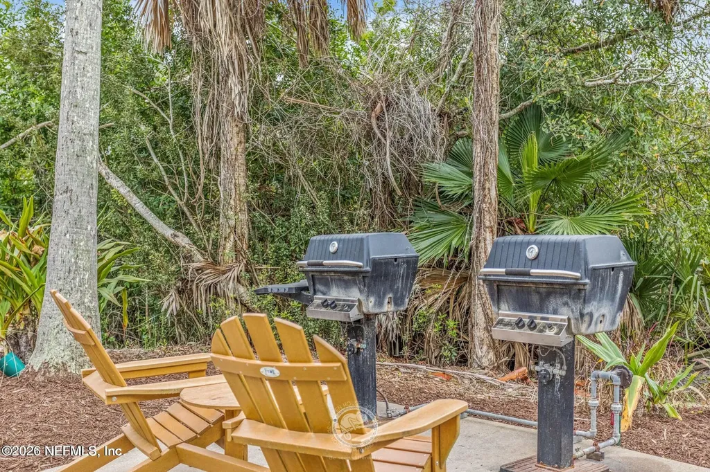 1800 The Greens Way Jacksonville Beach FL 32250