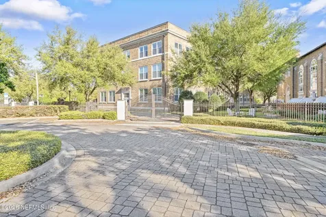 2525 College Street Jacksonville FL 32204