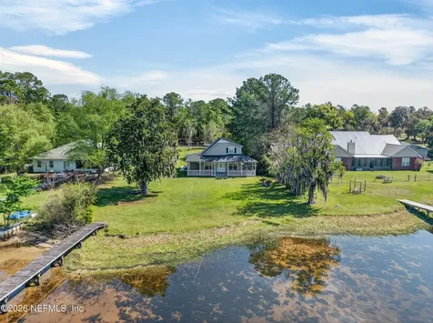 209 Beach Drive Florahome FL 32140