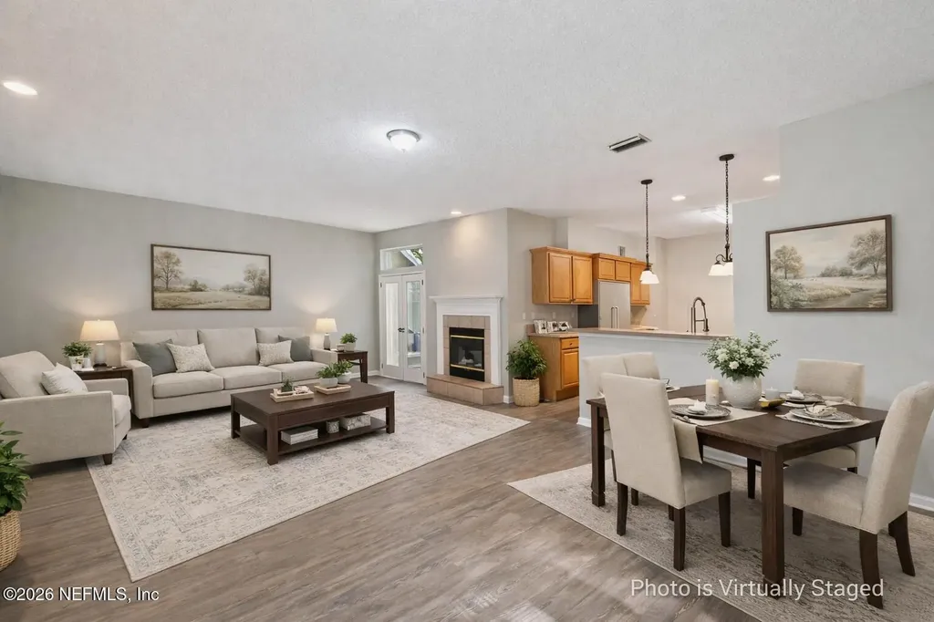 12511 Wages Way E Jacksonville FL 32218