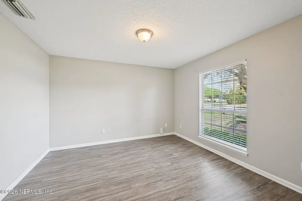 12511 Wages Way E Jacksonville FL 32218