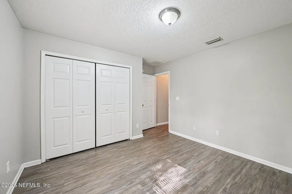 12511 Wages Way E Jacksonville FL 32218