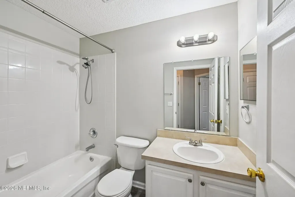 12511 Wages Way E Jacksonville FL 32218