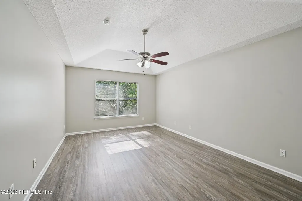 12511 Wages Way E Jacksonville FL 32218