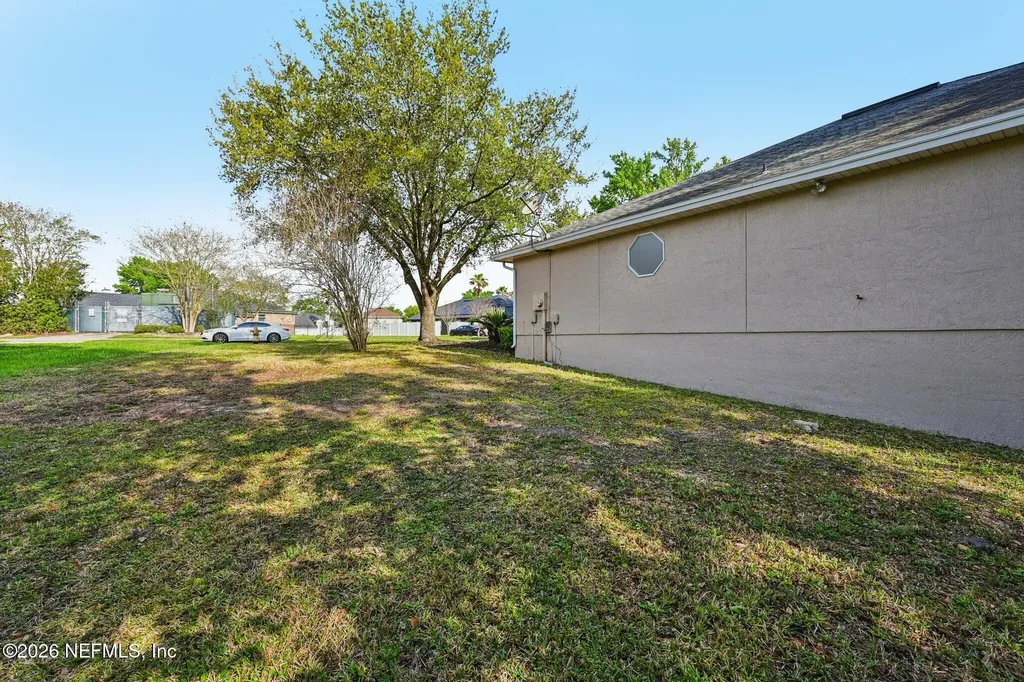 12511 Wages Way E Jacksonville FL 32218