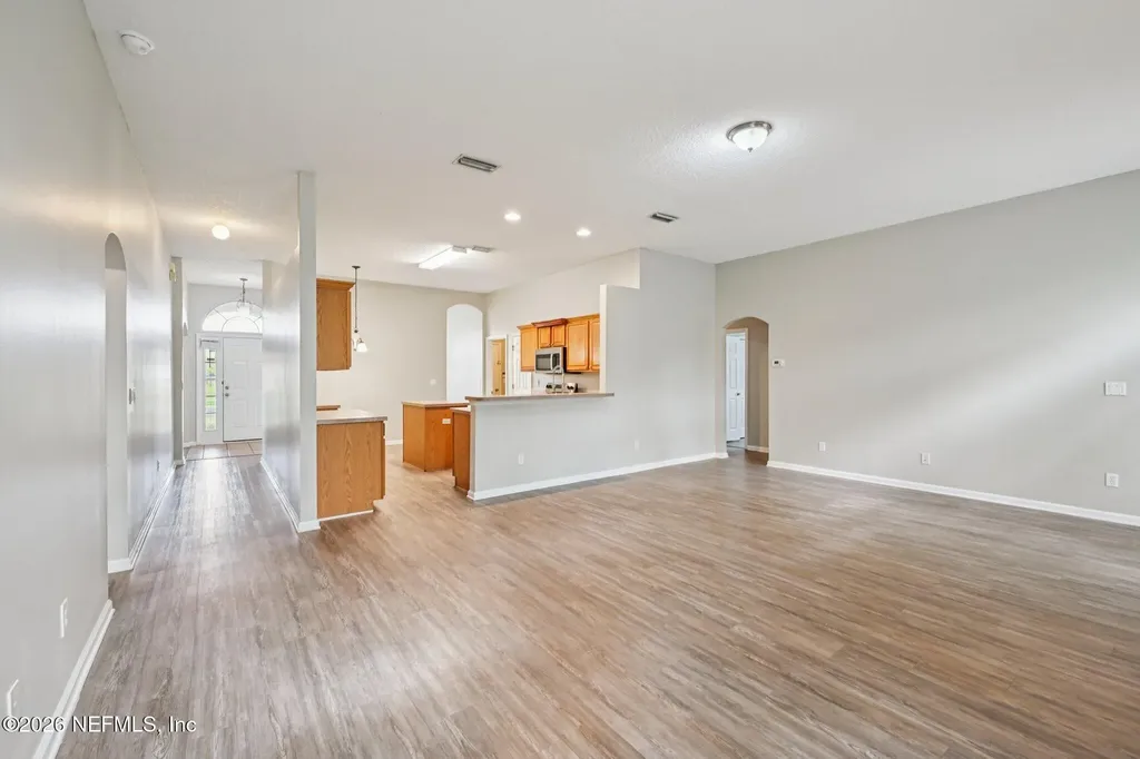 12511 Wages Way E Jacksonville FL 32218