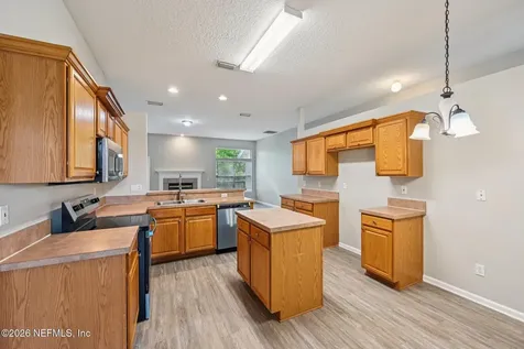 12511 Wages Way E Jacksonville FL 32218