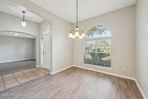 12511 Wages Way E Jacksonville FL 32218