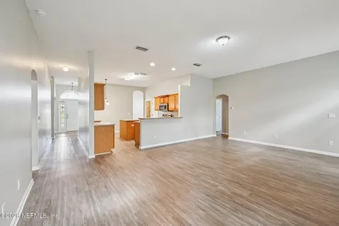 12511 Wages Way E Jacksonville FL 32218
