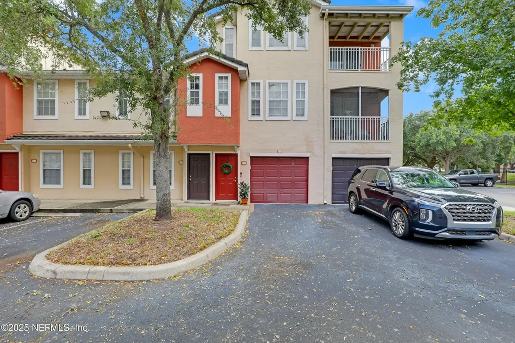 10075 Gate Parkway N Jacksonville FL 32246