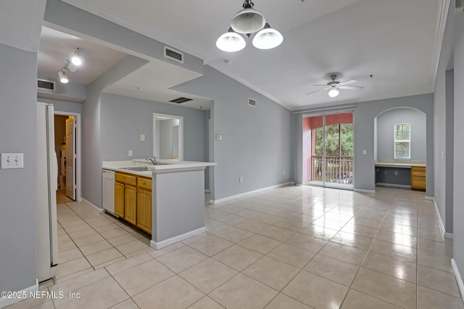 10075 Gate Parkway N Jacksonville FL 32246