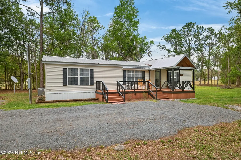 2858 NW 233rd Street Lawtey FL 32058