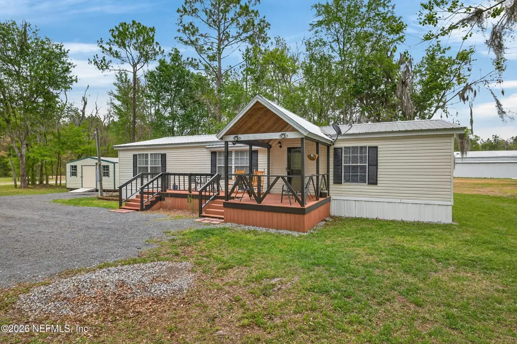 2858 NW 233rd Street Lawtey FL 32058