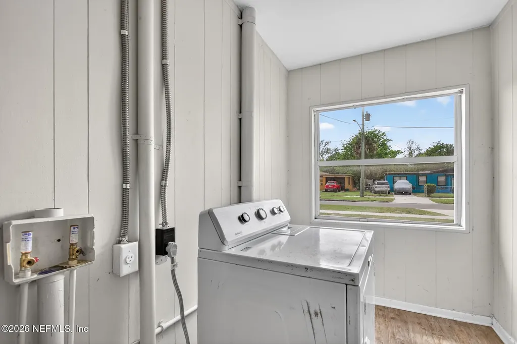 247 W 45th Street Jacksonville FL 32208
