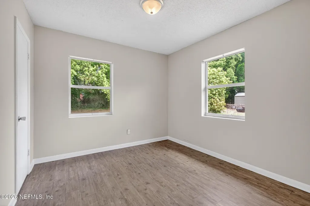 247 W 45th Street Jacksonville FL 32208