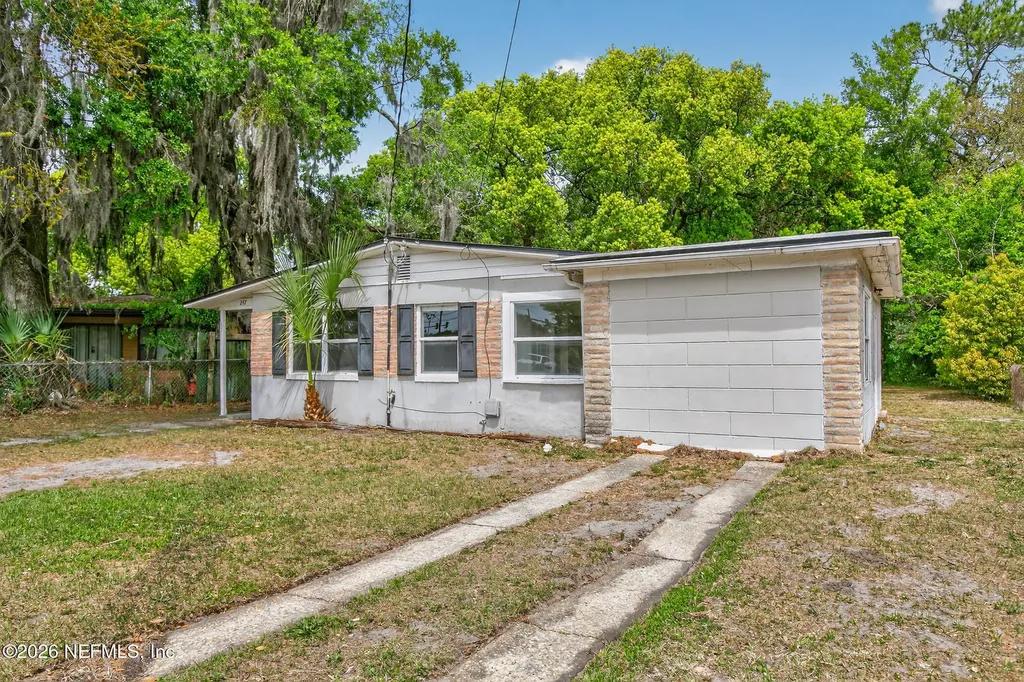 247 W 45th Street Jacksonville FL 32208