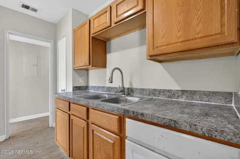 247 W 45th Street Jacksonville FL 32208
