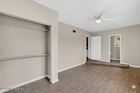 247 W 45th Street Jacksonville FL 32208