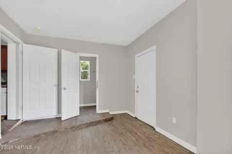 247 W 45th Street Jacksonville FL 32208