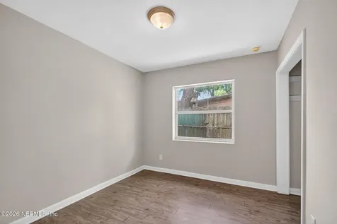 247 W 45th Street Jacksonville FL 32208