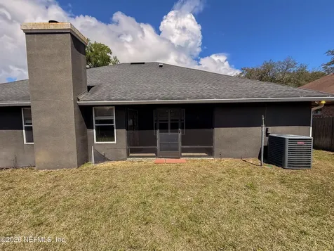 6112 Winding Bridge Drive Jacksonville FL 32277