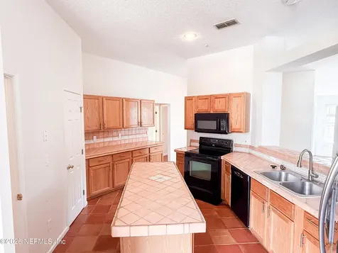 6112 Winding Bridge Drive Jacksonville FL 32277