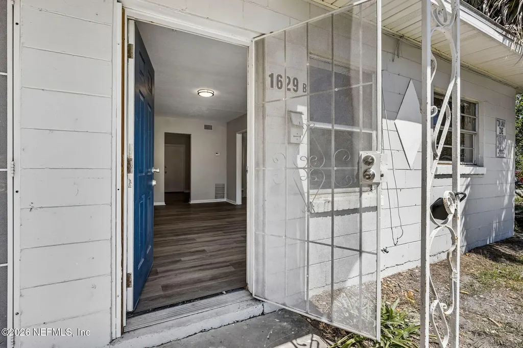 1627 E 9th Street Jacksonville FL 32206