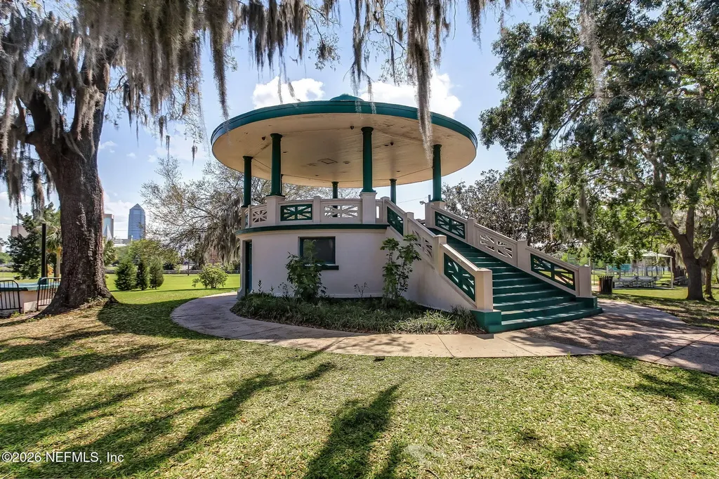 1627 E 9th Street Jacksonville FL 32206