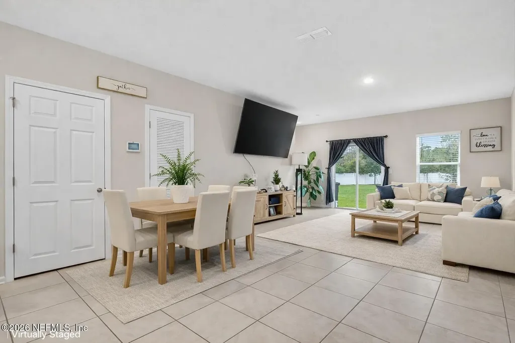 12784 Veterans Court Jacksonville FL 32218