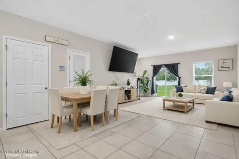 12784 Veterans Court Jacksonville FL 32218