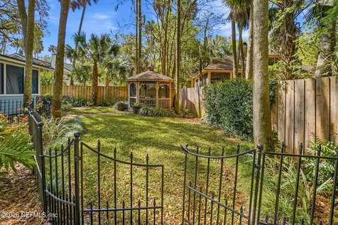 1810 Selva Grande Drive Atlantic Beach FL 32233