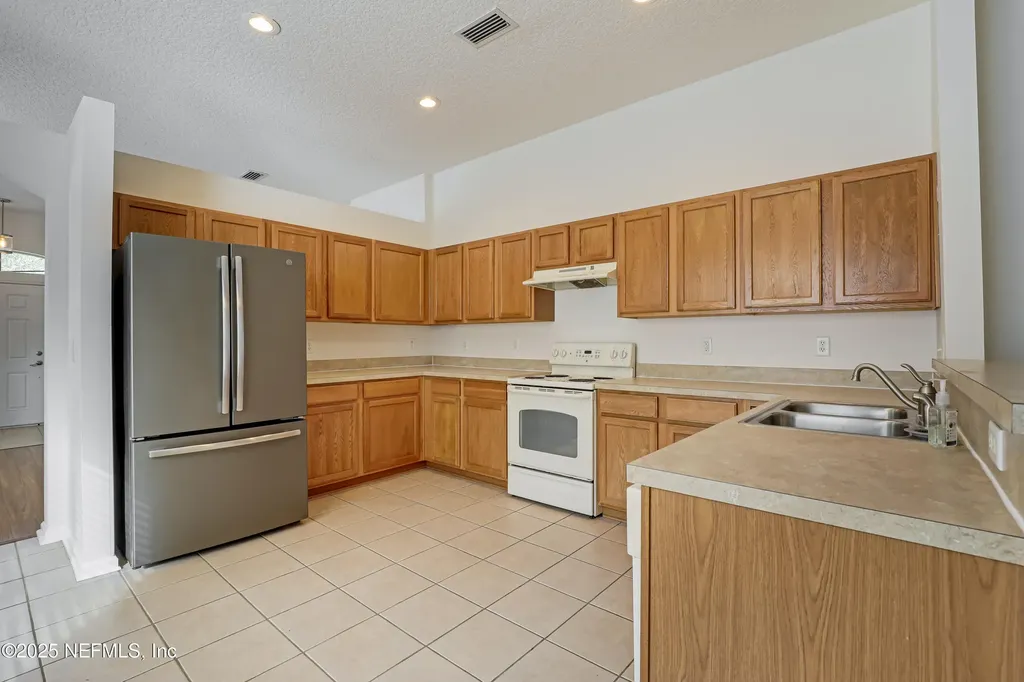 6693 Morse Glen Lane Jacksonville FL 32244